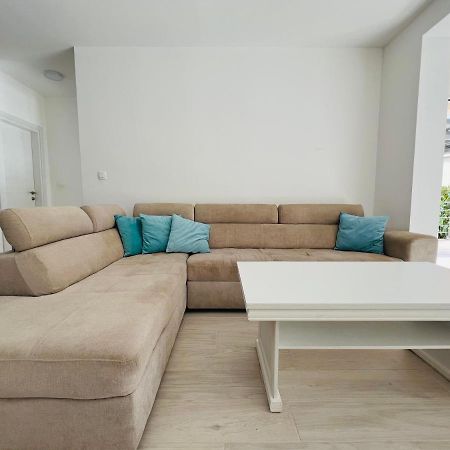 Apartment With Terrace And Private Parking Котор Екстер'єр фото