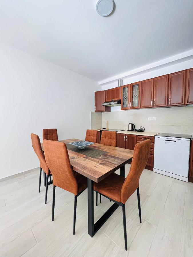 Apartment With Terrace And Private Parking Котор Екстер'єр фото