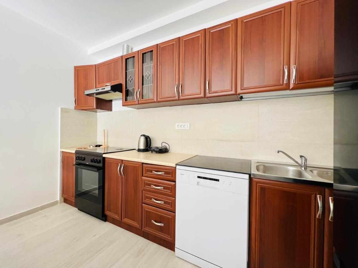 Apartment With Terrace And Private Parking Котор Екстер'єр фото