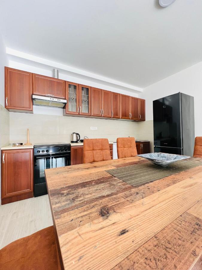 Apartment With Terrace And Private Parking Котор Екстер'єр фото