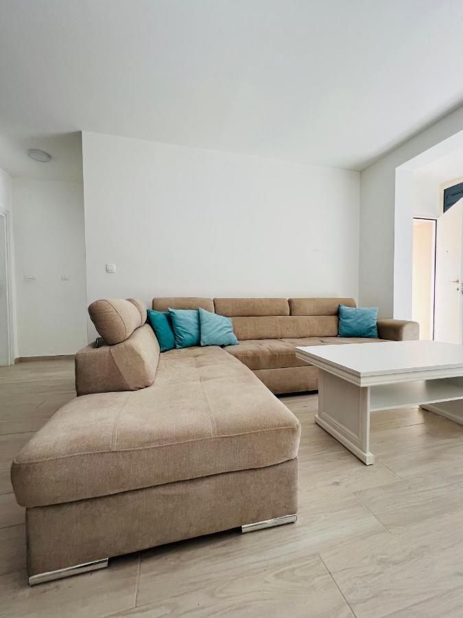 Apartment With Terrace And Private Parking Котор Екстер'єр фото