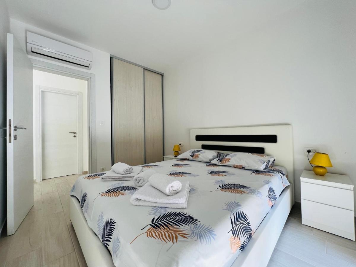 Apartment With Terrace And Private Parking Котор Екстер'єр фото