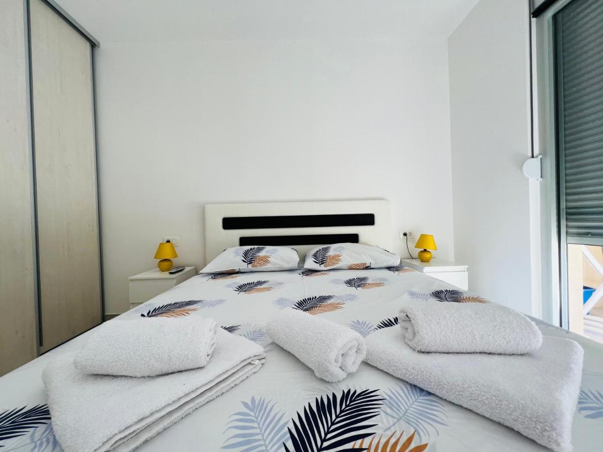 Apartment With Terrace And Private Parking Котор Екстер'єр фото
