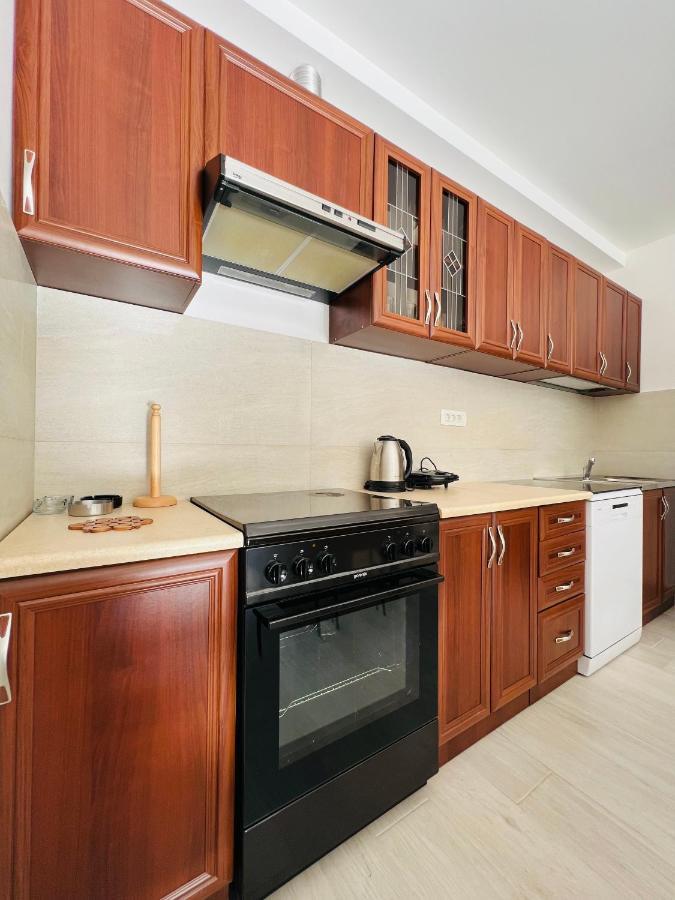 Apartment With Terrace And Private Parking Котор Екстер'єр фото
